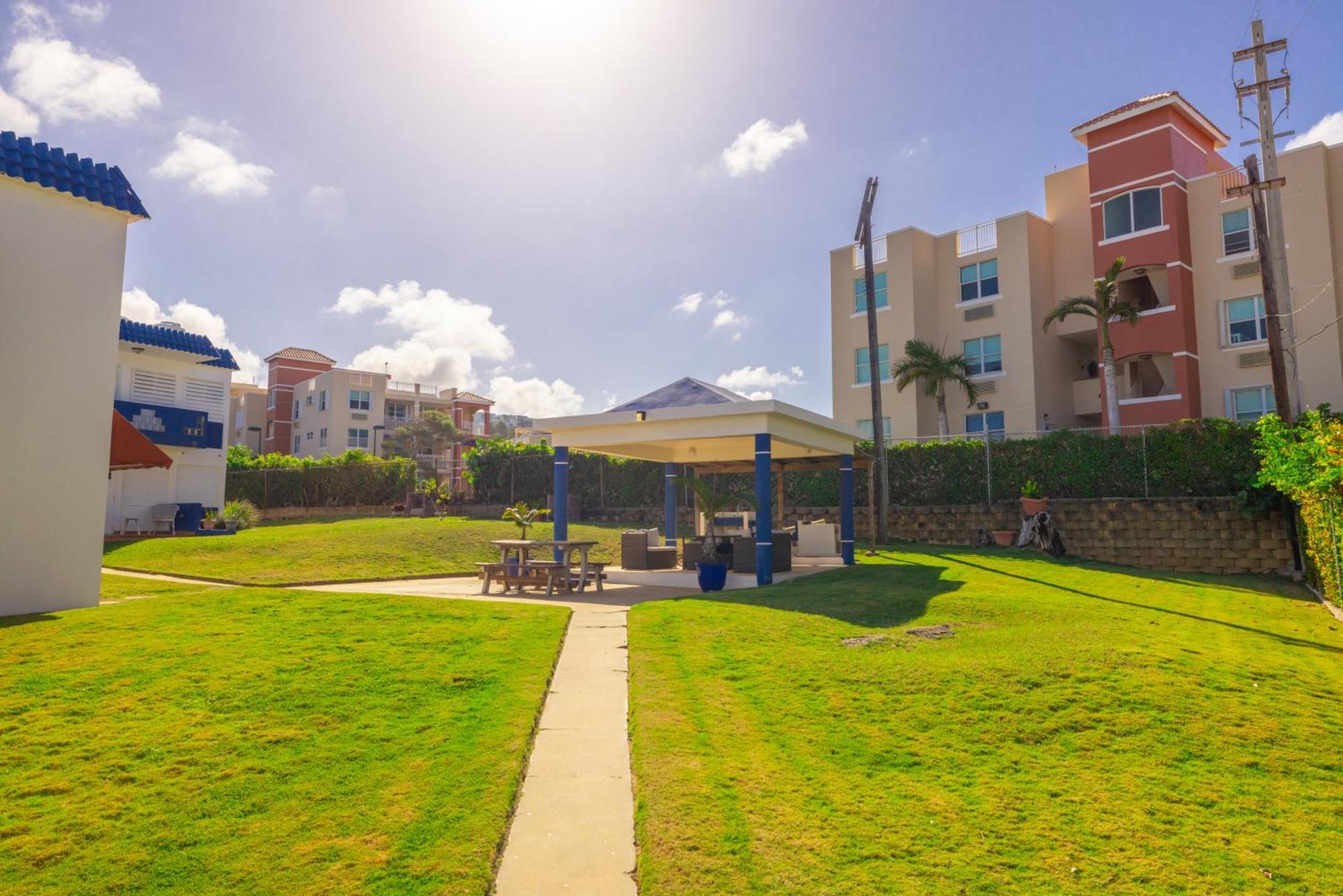 Montones Beach Apartment C-3 Исабела Екстериор снимка
