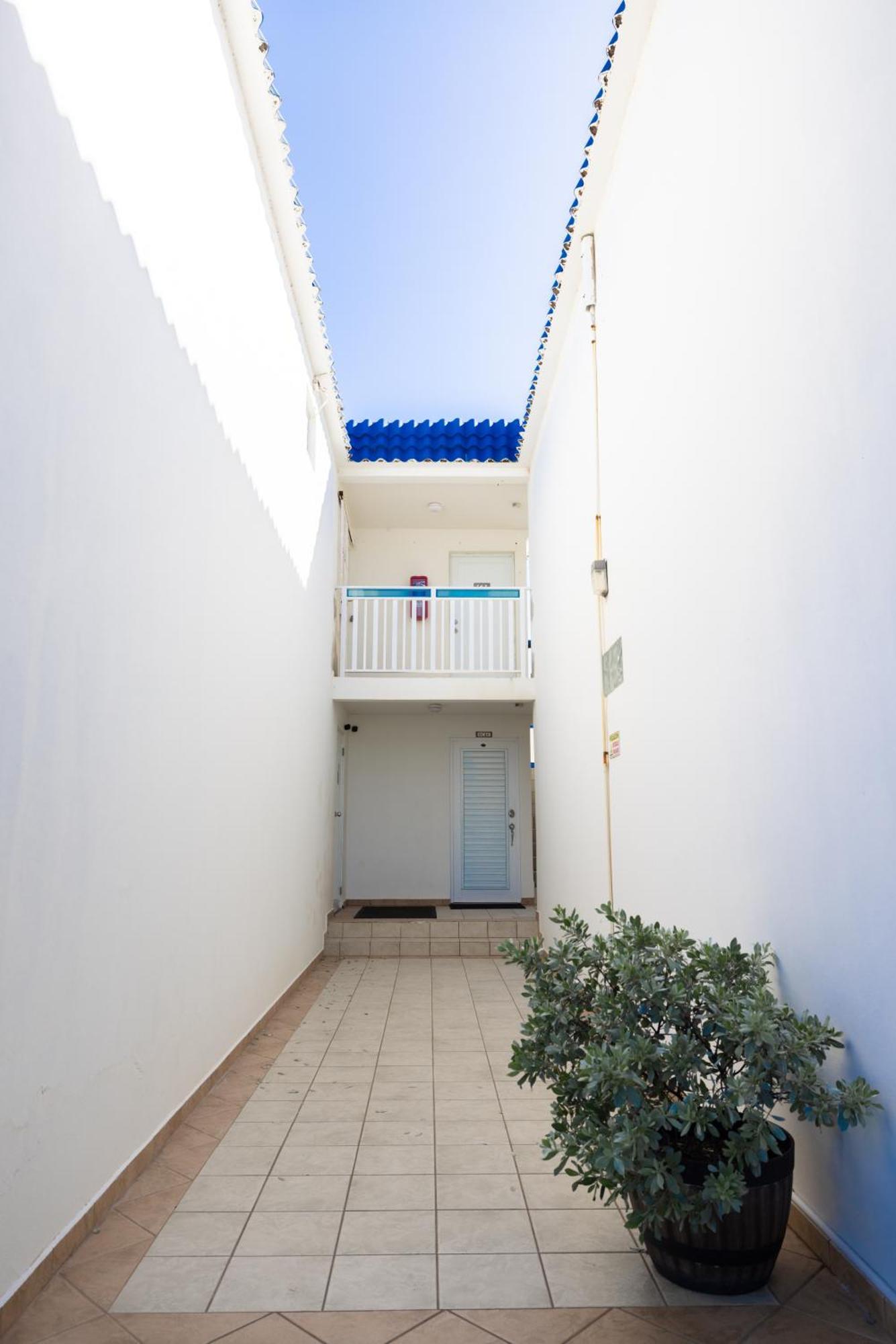 Montones Beach Apartment C-3 Исабела Екстериор снимка